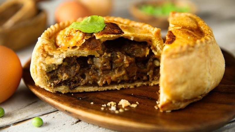 Steak and kidney pie