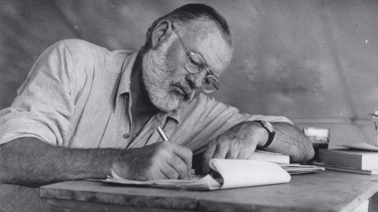 Ernest Hemingway: Literary Lion