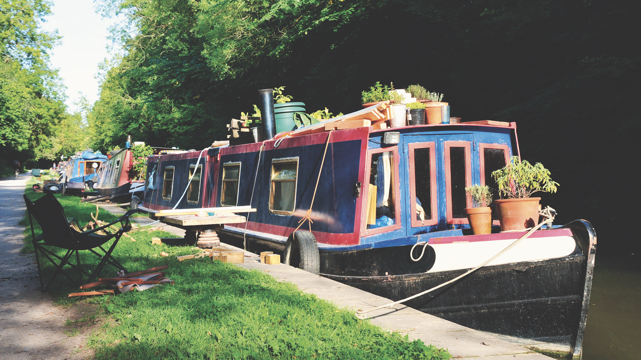 Living on the Water: Home Wet Home