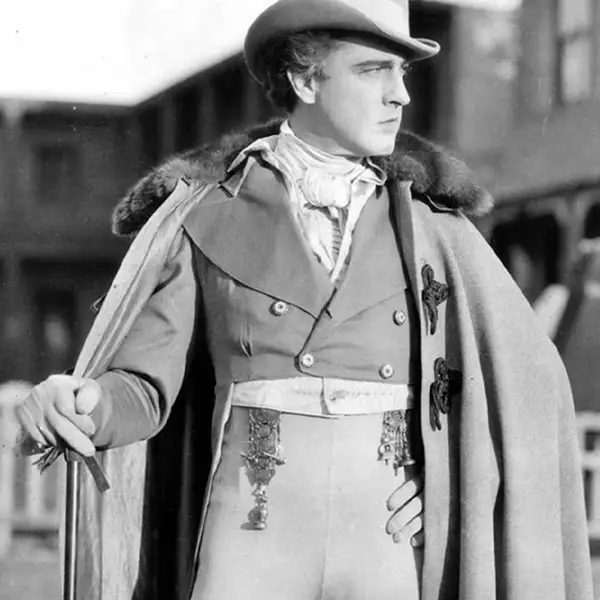 Men’s Fashion: The Dandy
