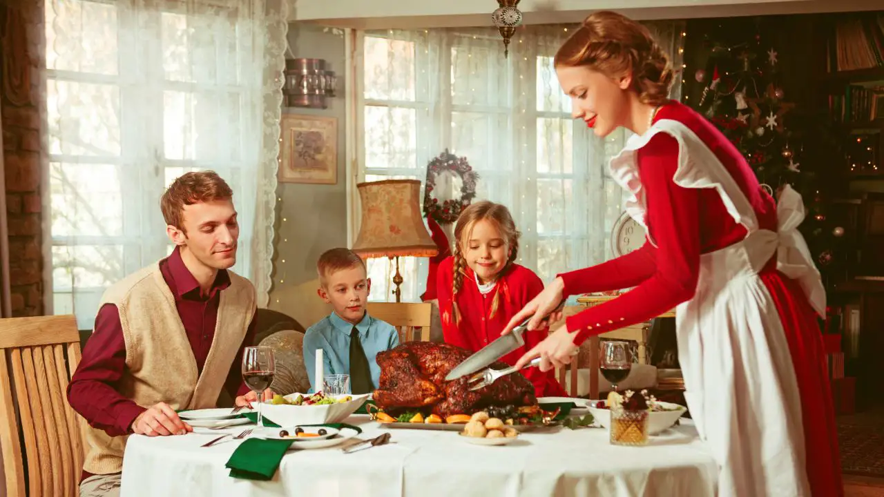 Christmas in the United States: Traditions Old and New