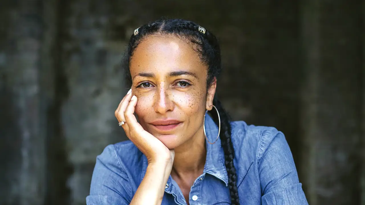 478 Zadie Smith free01