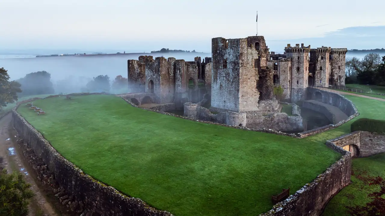 The Land of My Fathers: Wales