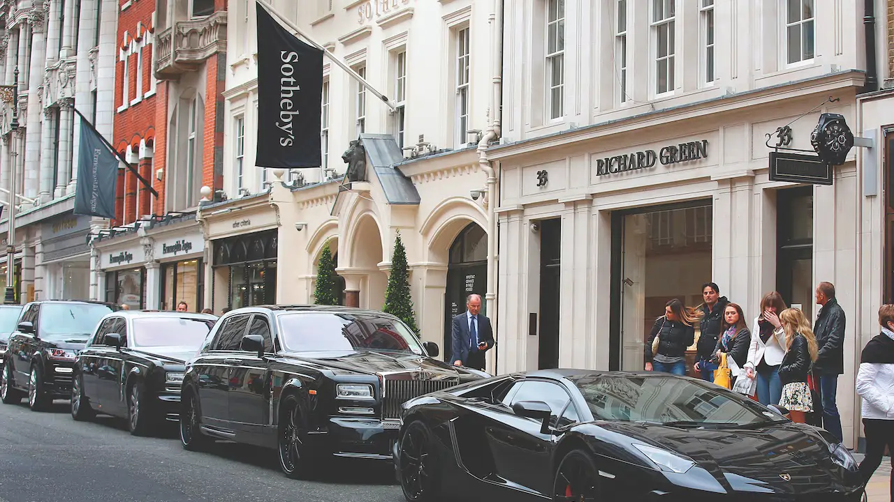 Mayfair Chic: George Prow