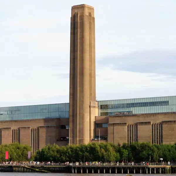 The New York Times: Tate Modern Is the Museum of the Century (Like It or Not)