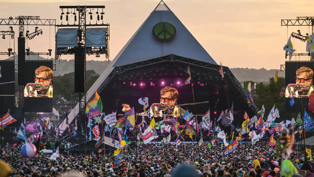 483 Glastonbury Festival GTRES
