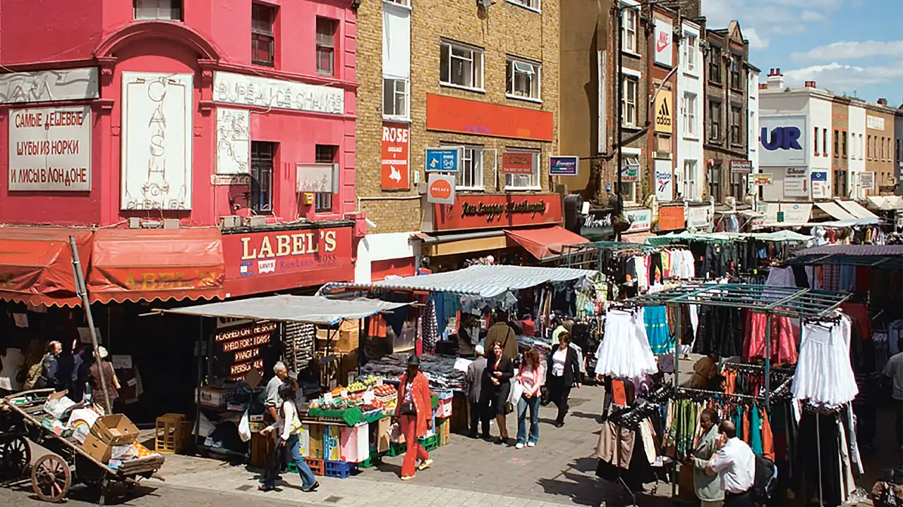 London: Down Petticoat Lane