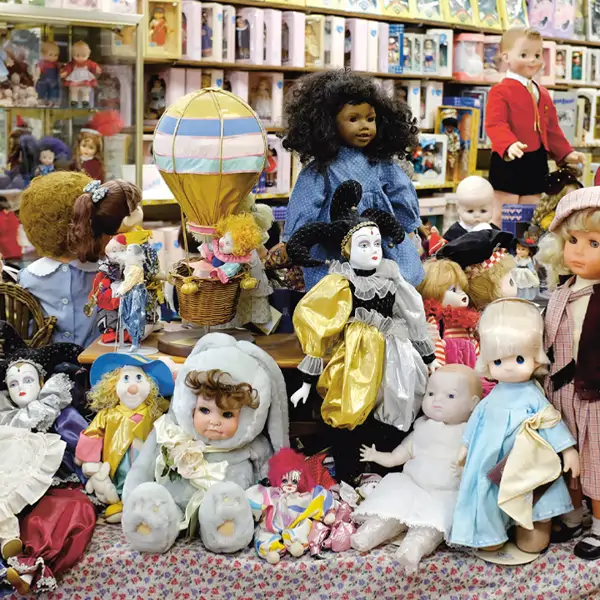 Dee’s Place of Dolls: Even Dolls Go To The Hospital