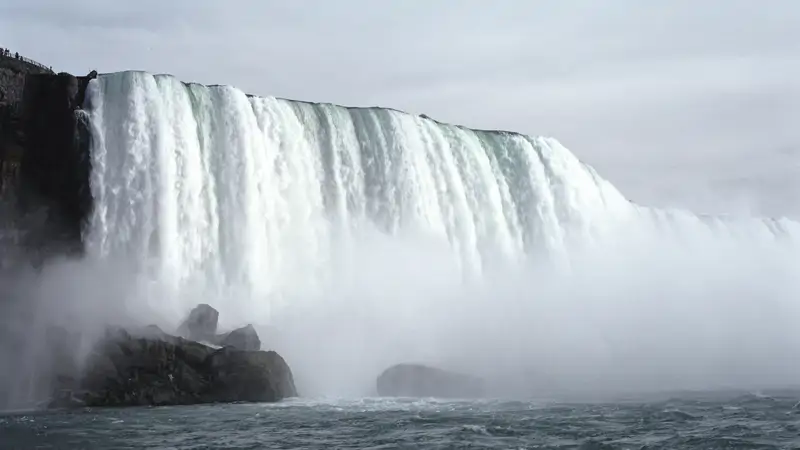 Niagara Falls, Boat Ride