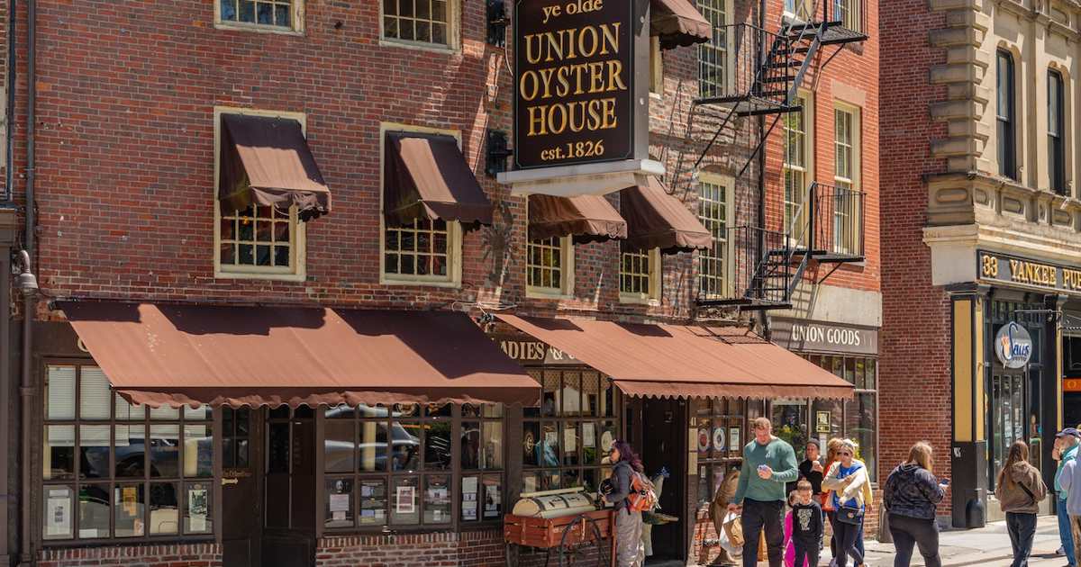 Union Oyster House (oldest continuously operating restaurant in the U.S.) photo 1